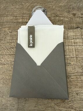 La Prairie cloth for luxury face skin care